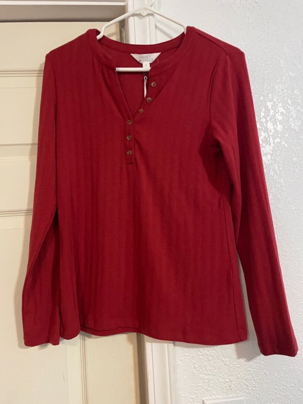 Market & Spruce Button-Front Red Knit Top Medium NWT